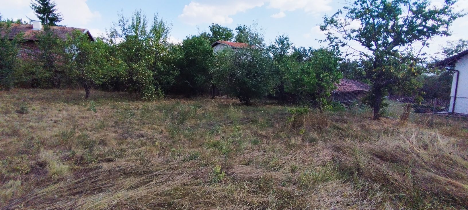 Продава се ПАРЦЕЛ в село Егълница, област Перник