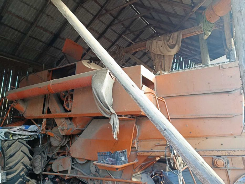 Vând combină Laverda Someca M100