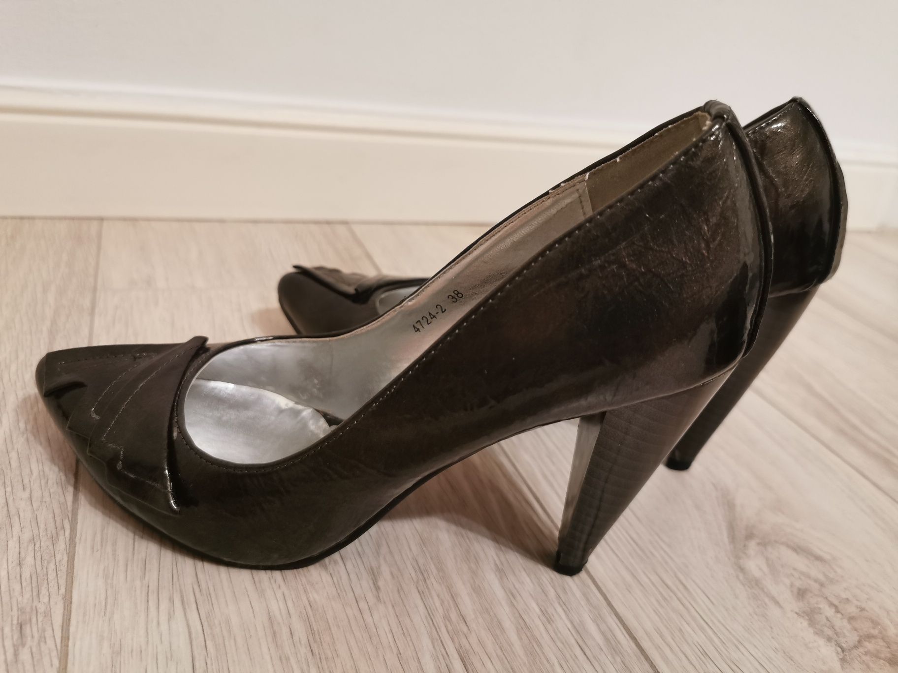 Pantofi stiletto, metalizati, negru-maroniu, marimea 38