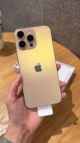 Iphone 16 Pro Max 256GB 100% Емкость