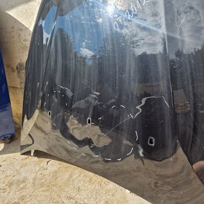 Volvo V40 2019 от 2012 преден капак