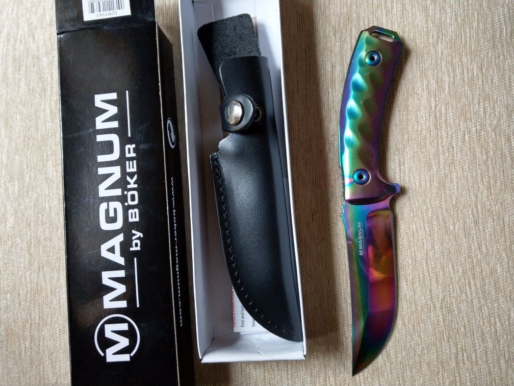 Ножове Boker Magnum