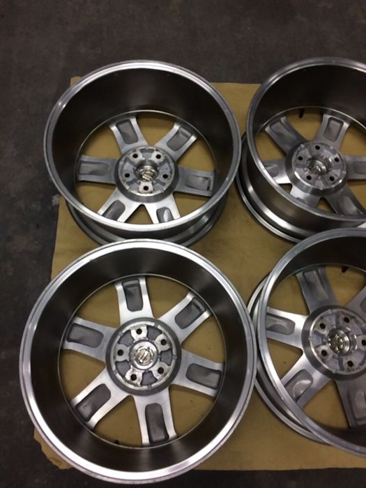 Jante nissan pe 18 5x114,3