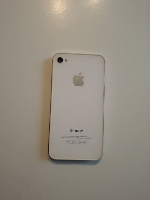 Iphone 4s в добро състояние,ОТКЛЮЧЕН Е