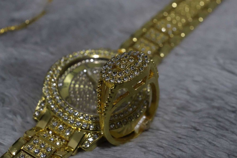 Set cadou femei -  Ceas, colier/lantisor, inel, cercei