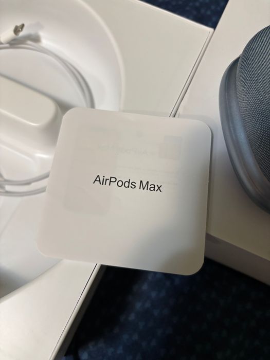 AirPods Max Sky Blue
