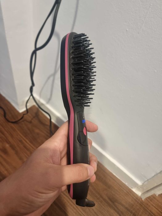 Perie de indreptat parul Rowenta CF5712