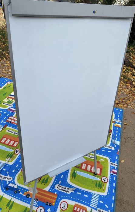 Доска магнитно-маркерная, флипчарт, на ножках, 100*70 см, в отл.сост-и