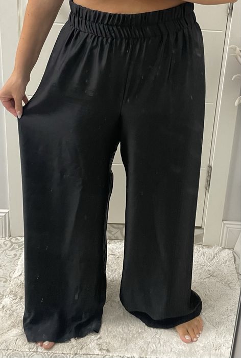 Сатенен черен панталон
