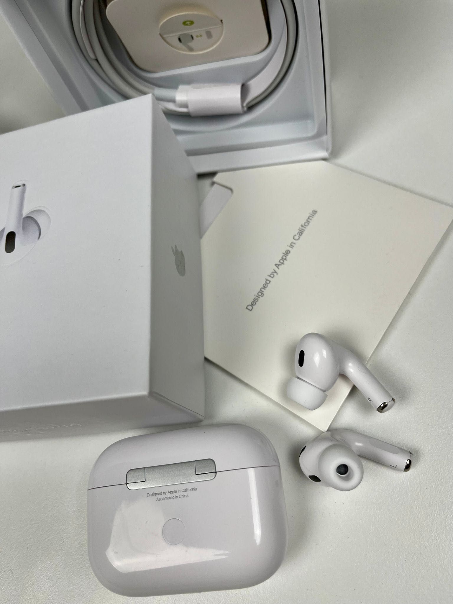Casti Wireless Apple AirPods Pro 2 - Noi, Sigilate, Calitate Premium