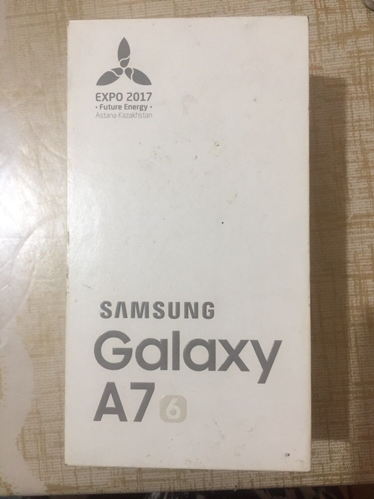 Продается смартфон Samsung A7
