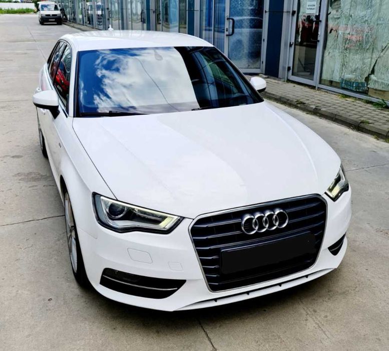 Audi A3/ Sportback S-line/ 1.6 TDI S-tronic