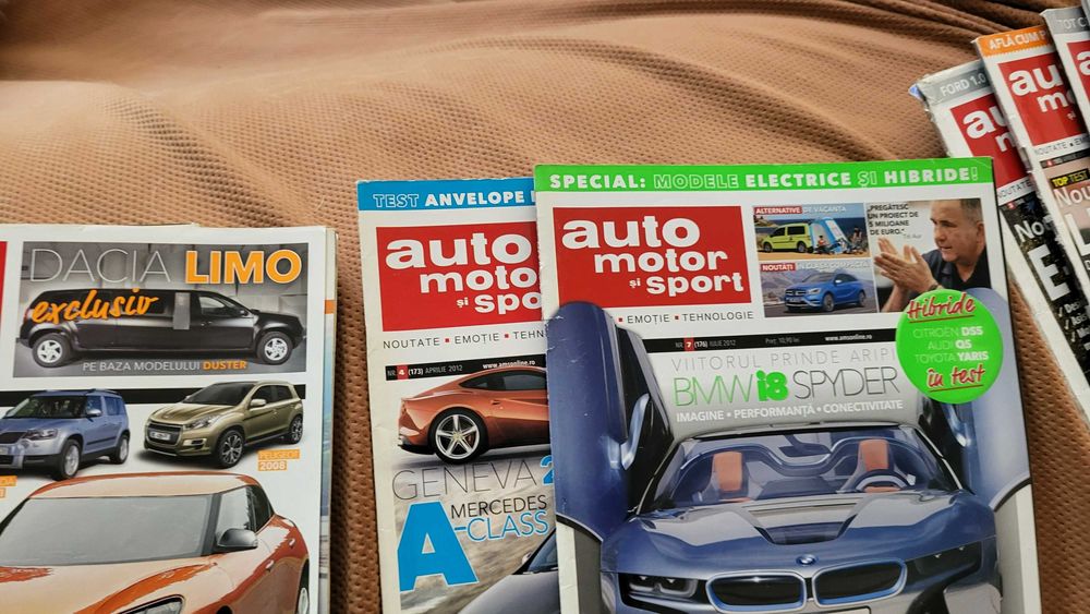 Vand colectie 21 nr. reviste Auto Motor si Sport 2010-2013 -