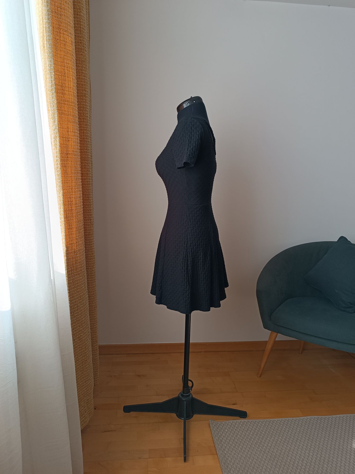 Rochie neagra h&m