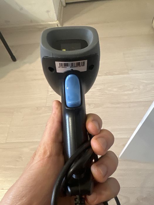 Проводной USB-сканер штрихкодов