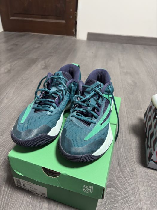 Giannis баскетболни обувки, номер 41, зелени/тъмно зелени, като нови“