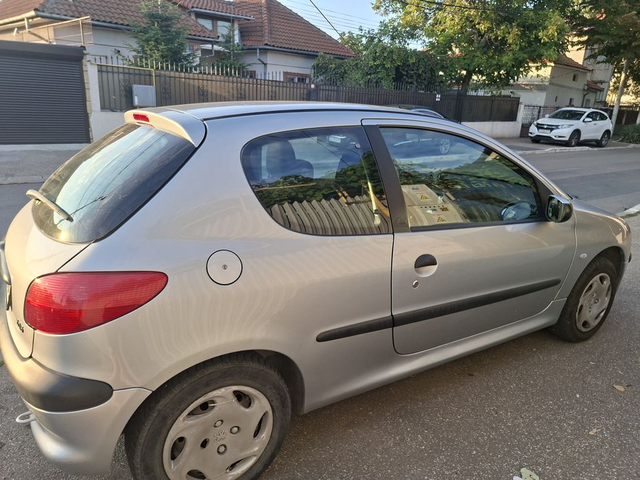 Peugeot  206,Cutie automata