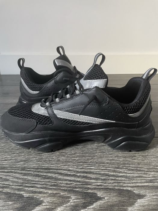 Чисто нови Dior b22 размер 43