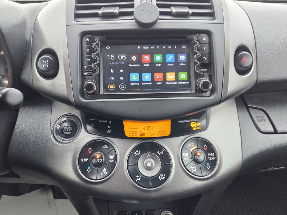 Тойота RAV4  2,0 4*4 Бензин