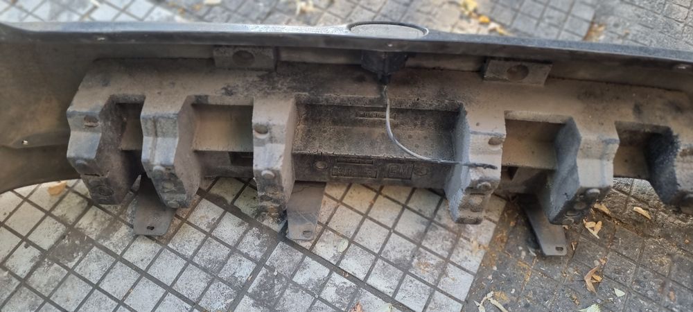 Брони,,стопове, преден мост Астра Г