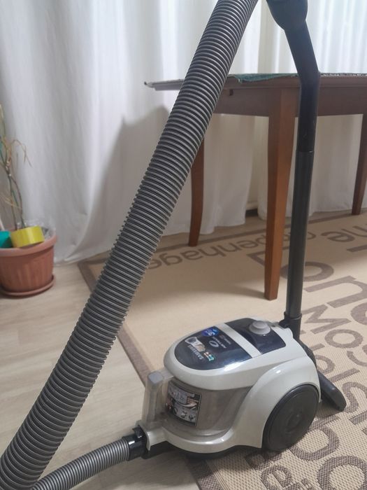 Пылесос Samsung 1600W