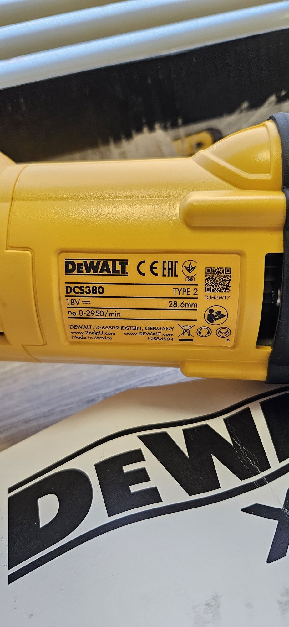 Dewalt Саблен трион DCS380