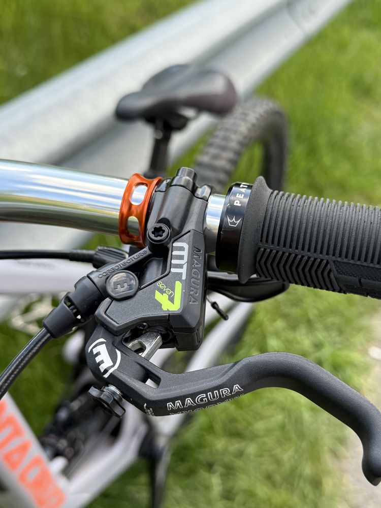 Santa Cruz Nomad C
