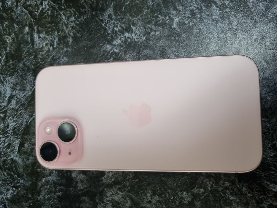 iPhone 15 de vanzare