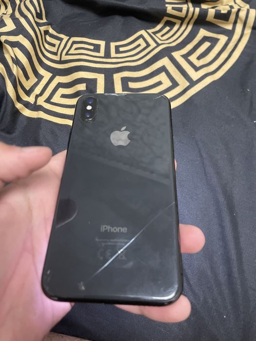 Срочно продам iPhone Xs