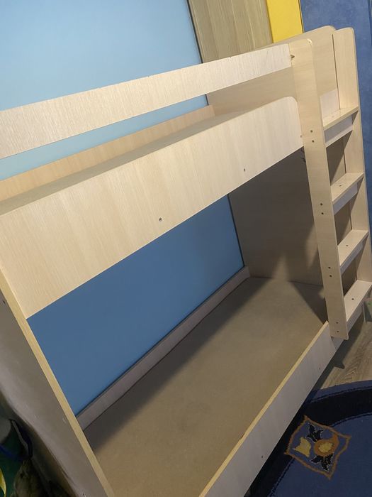 Двухярустная кровать, детская кровать