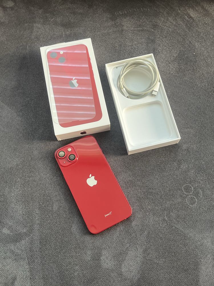 Бартер iPhone 13 256gb red 100%