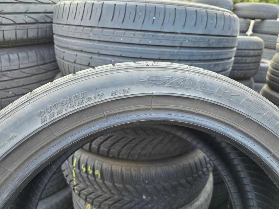 2бр Летни гуми 225 45 17 - Falken -