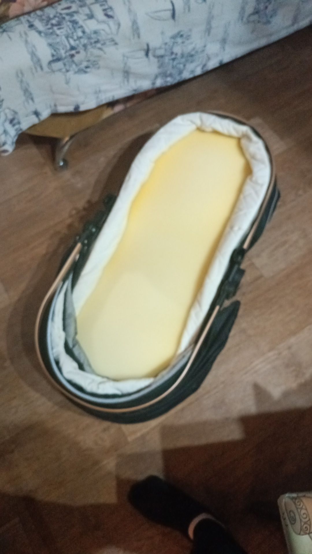 Продам коляску 2 в 1, зима лето, ПРОДАЮ ТОЛЬКО В СВОЕМ ГОРОДЕ,