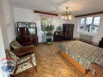 Apartament cu 4 camere de vânzare în zona Progresul