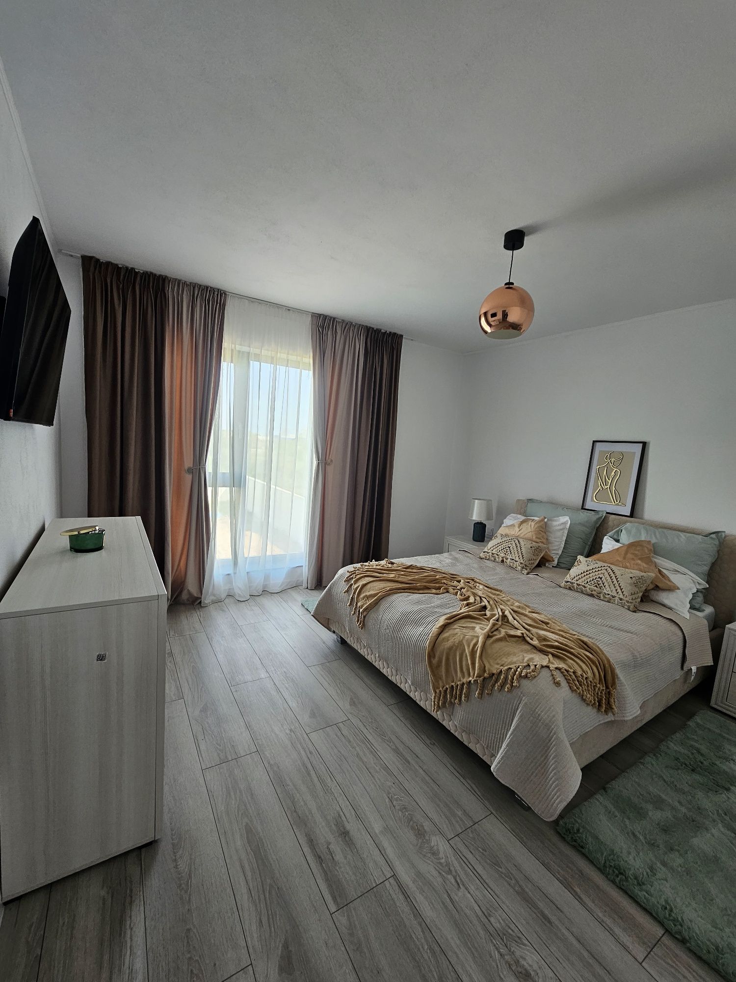 Casa Lux Metro/Carcea
