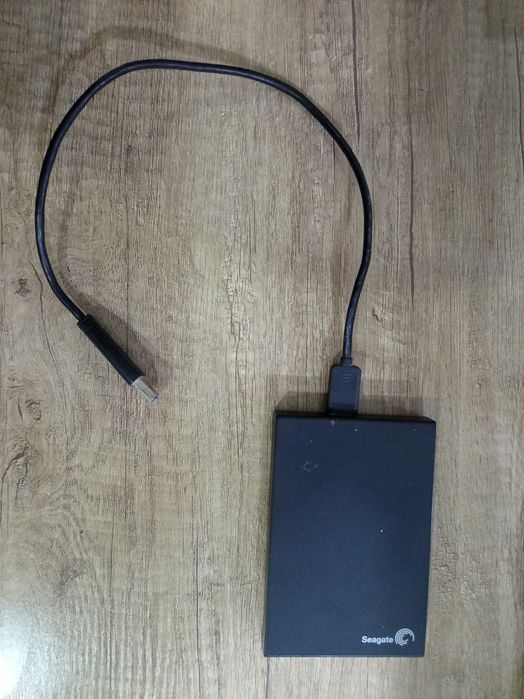 Внешний хард Seagate expansion 1 TB