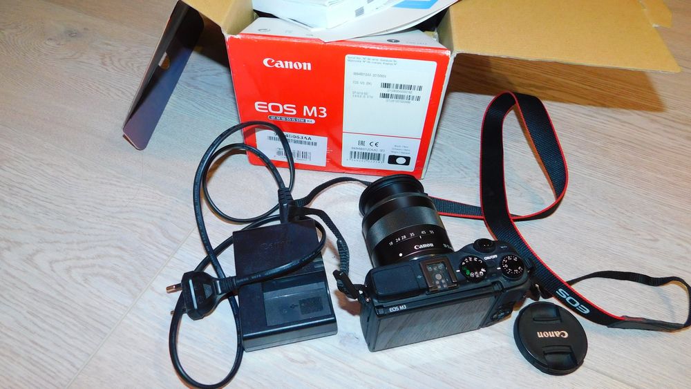 Canon Eos M3 mirrorless