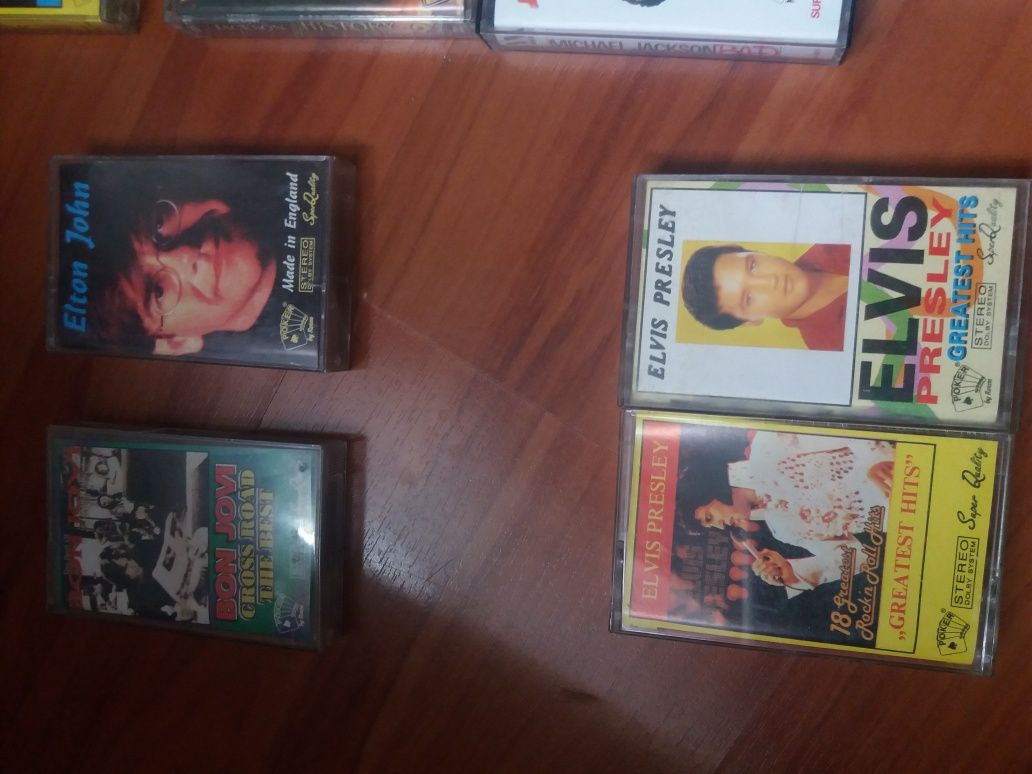 Casete cd.uri Metallica Michael Jackson Iron Maiden Prodigy Scorpions