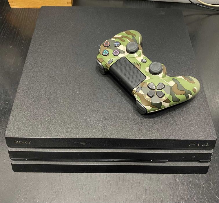 Hope Amanet P3 Playstation 4 Pro / 1TB / O MANETA