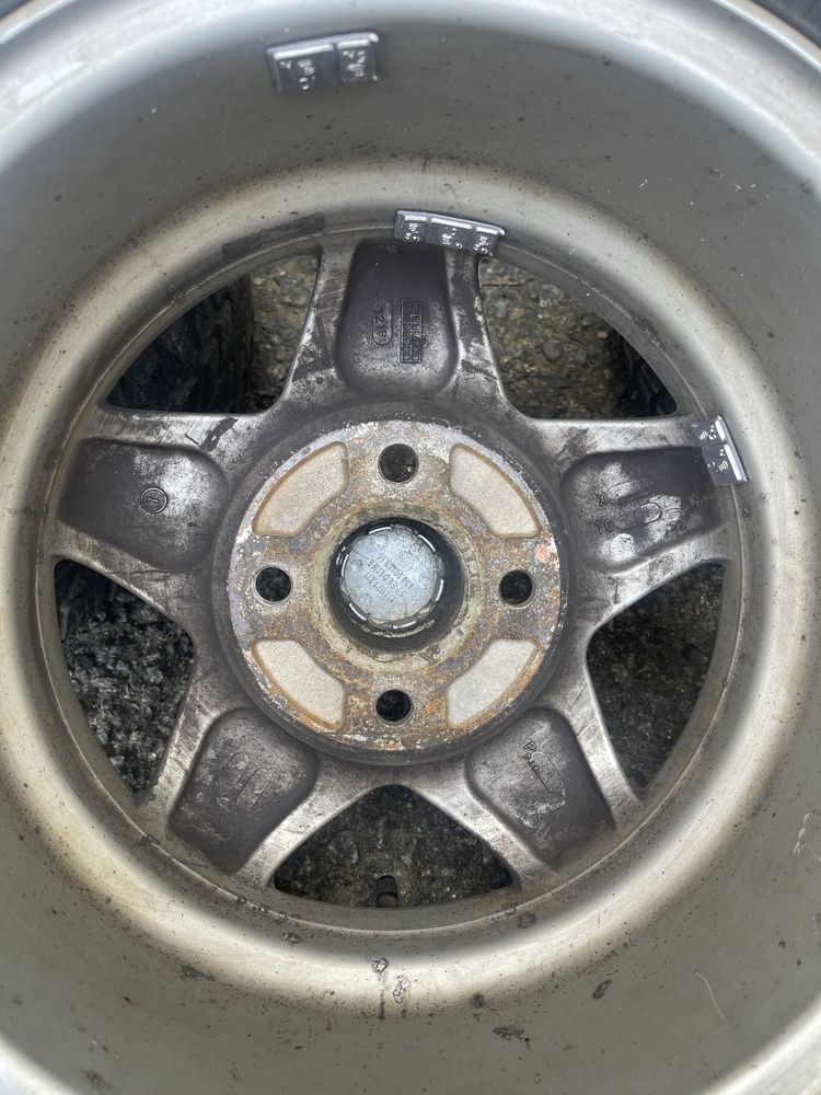 Vand 5 bucati anvelope+ janta 185/70 R13 m+s Tokyo