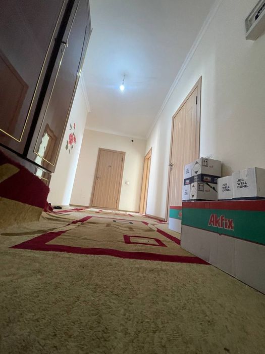 Motrid 3 xonali sotiladi 82 kvadrat