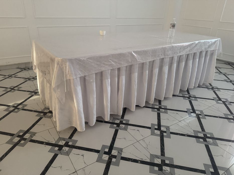 Стол кухонный со съемными ножками