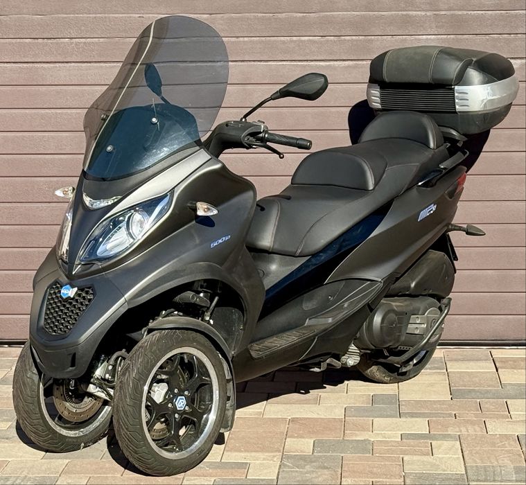 Piaggio 3 roti, piagio mp3, scuter 3 roti, scuter piaggio, piaggio 500