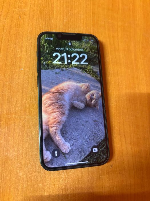 Vând iphone 13 mini