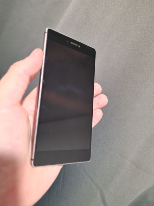 Huawei P8 – 16GB, liber de rețea, stare bună