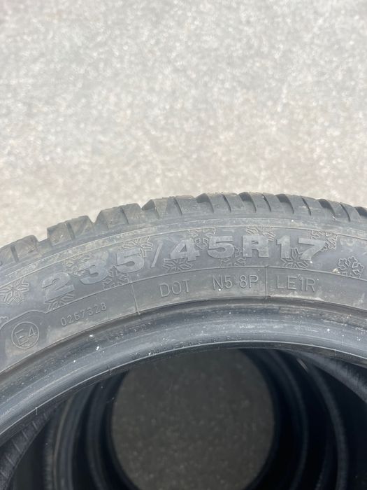 Dunlop WinterSport 4D 234/45 R17 - 4бр. комплект/зимни