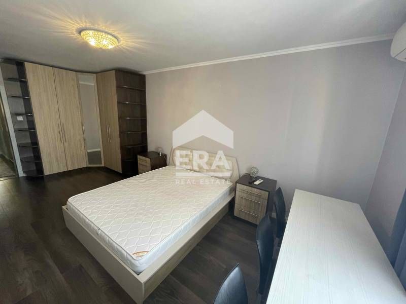 Дава се под наем Тристаен апартамент в Варна, Левски - 114 кв.м за 750 € - Снимка #5