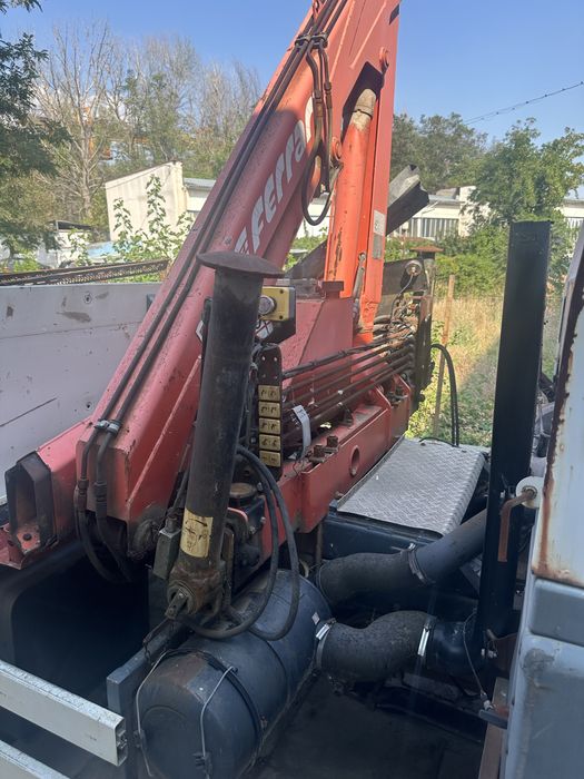 Нисан М75/150 камион 7.5 т , каросерия 4.2 м