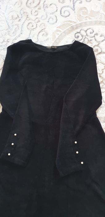 Бу киімдер жағдайы жақсы. Ұқыпты киілген. Кара коилек 2000 тенге