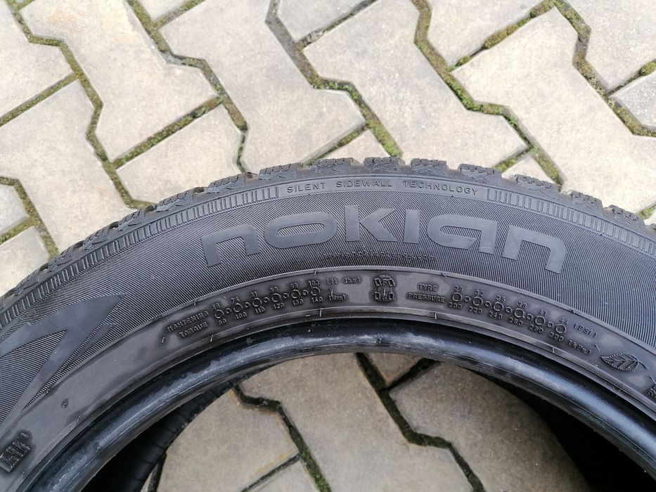 2 Anvelope NOKIAN 215/60R17 96H  WR D4